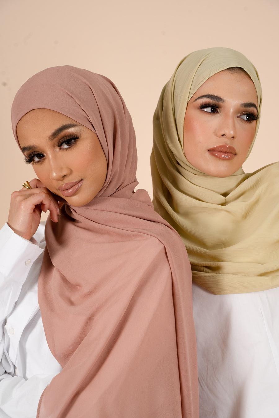 ثوب إماراتي ثقيل أبيض فاتح