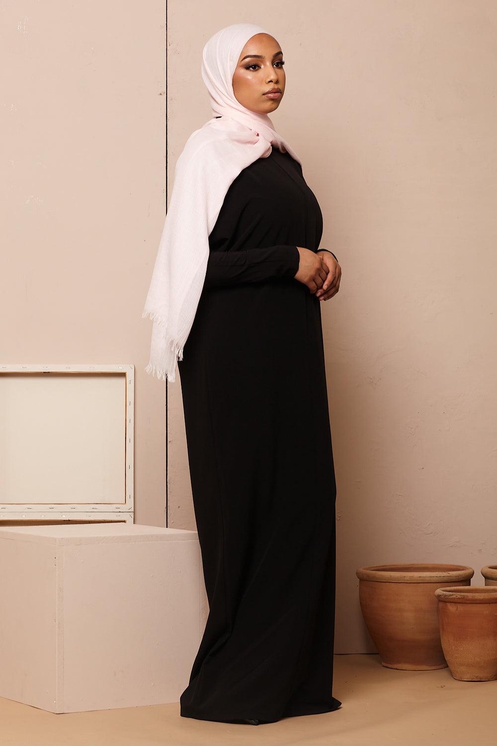 Black High Collar Neck Batwing Abaya - CAVE