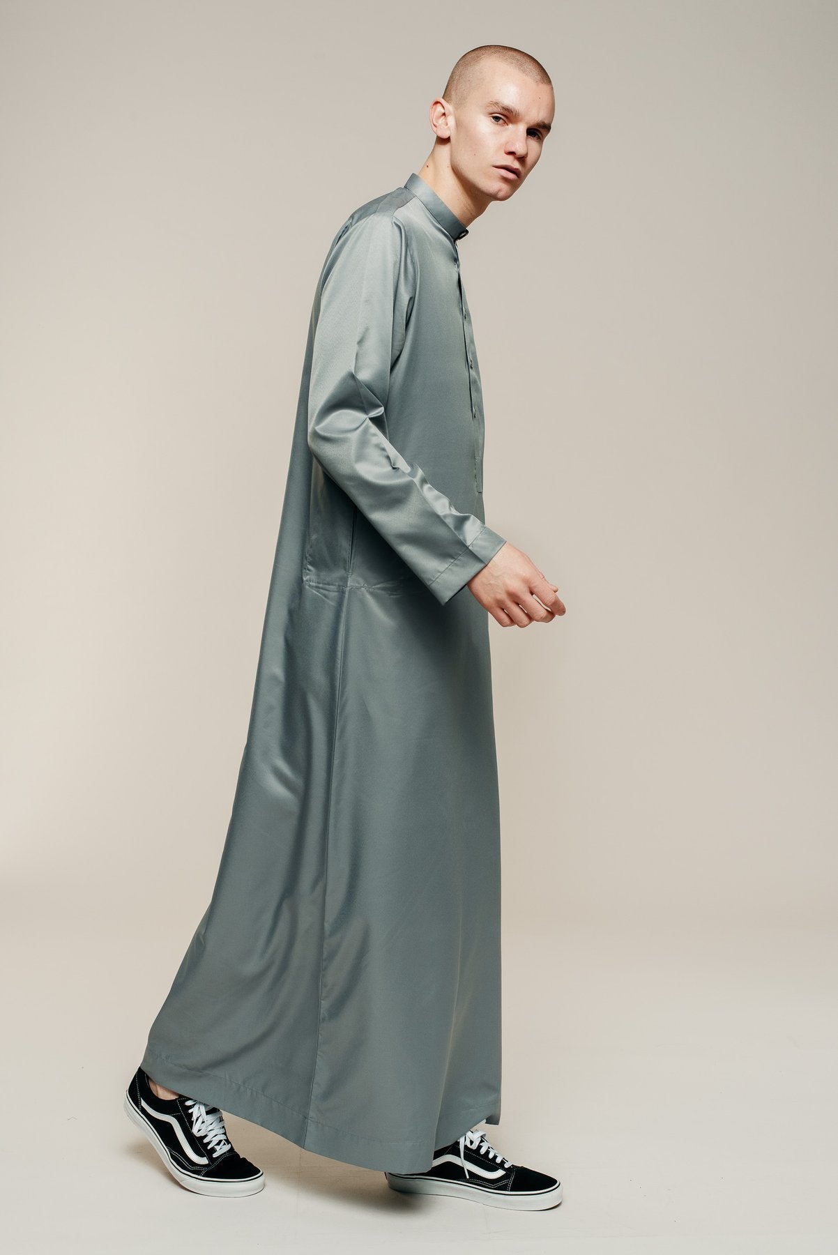 Cave Thobes Vs Al Aseel Thobes - CAVE
