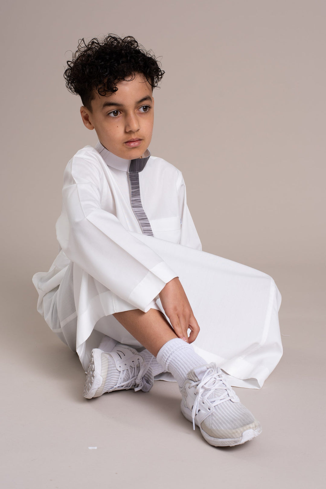 Thobes bébé mignon