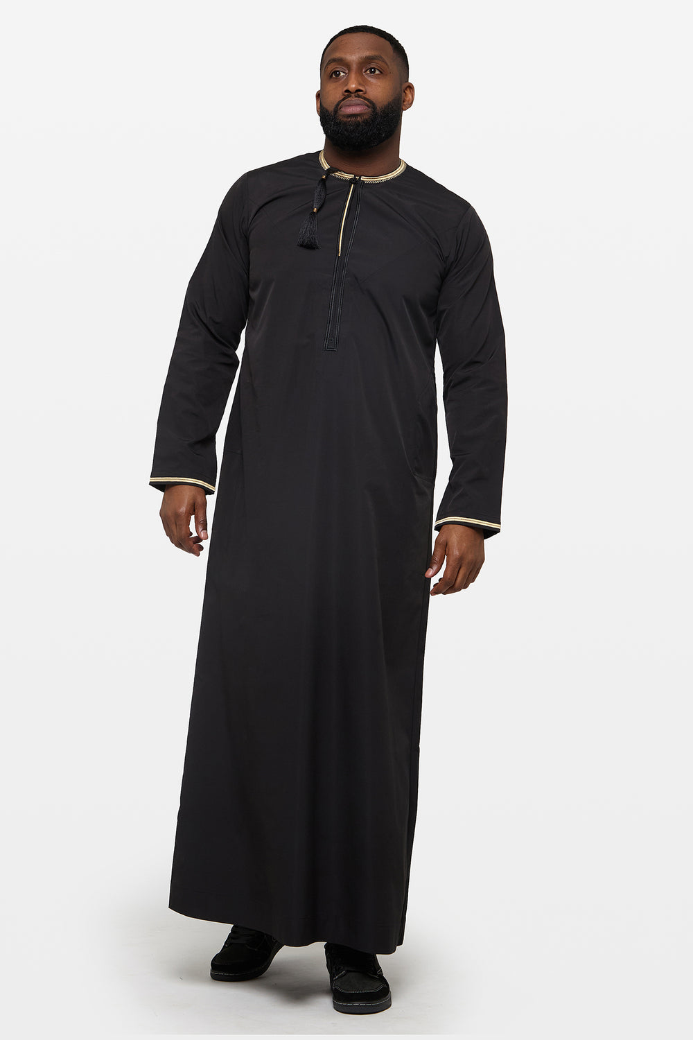 Black & Gold Omani Thobe - CAVE