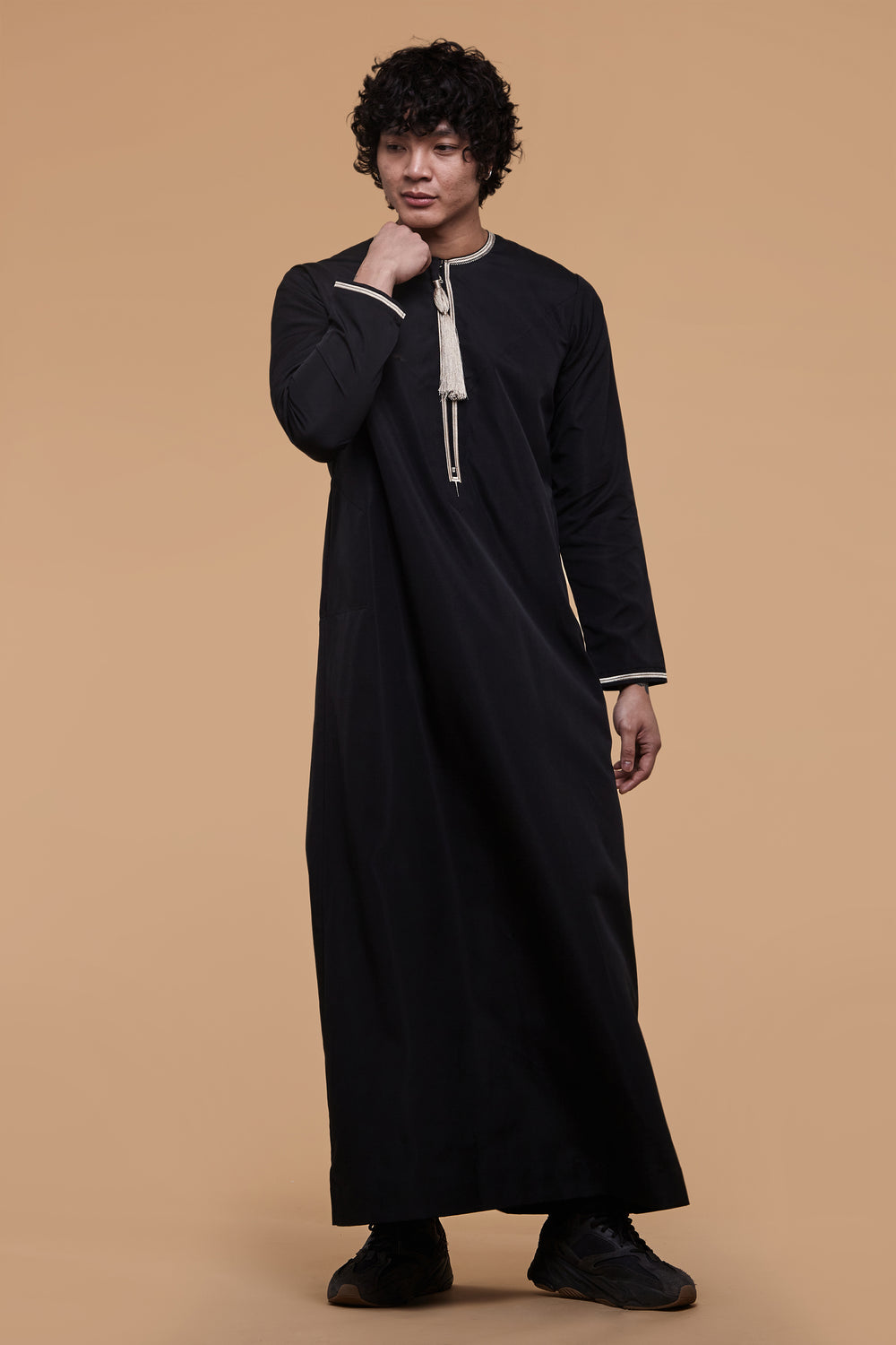 Charcoal Pebble & Light Khaki Omani Thobe - CAVE