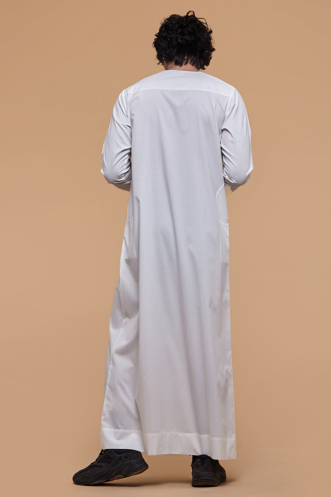White Emirati Thobe