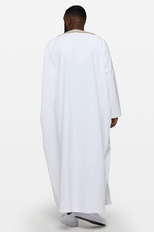 White & Silver Heavy Kuwaiti Bisht - CAVE