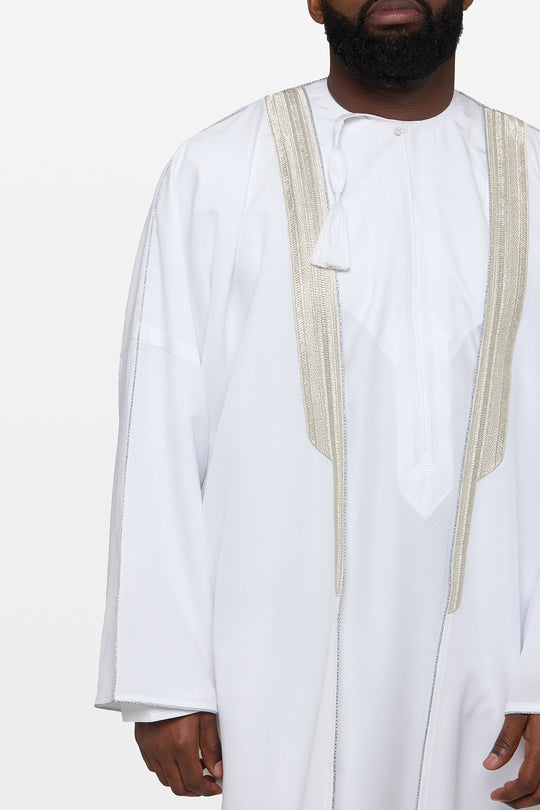 White & Silver Heavy Kuwaiti Bisht - CAVE