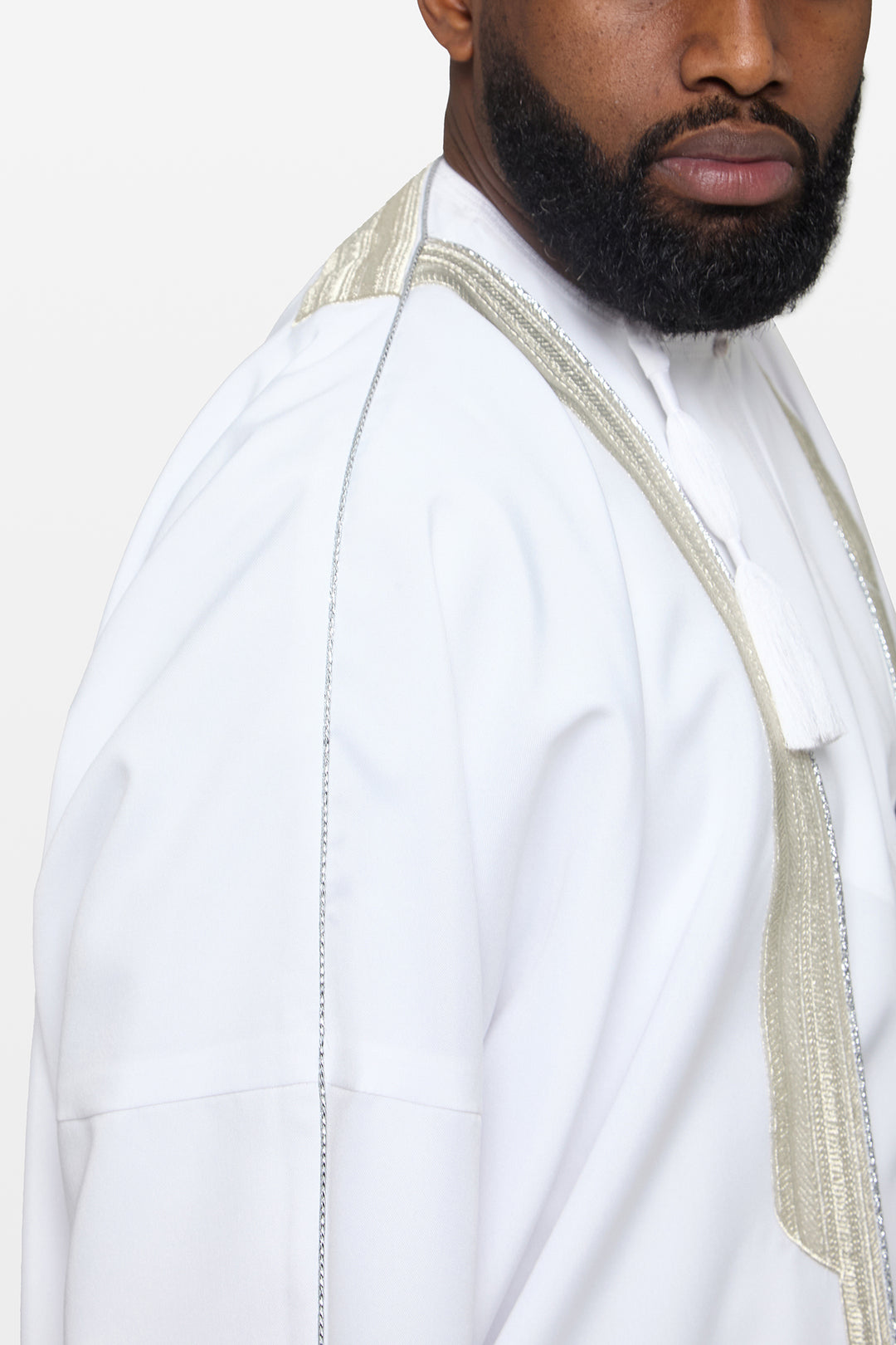 White & Silver Heavy Kuwaiti Bisht - CAVE