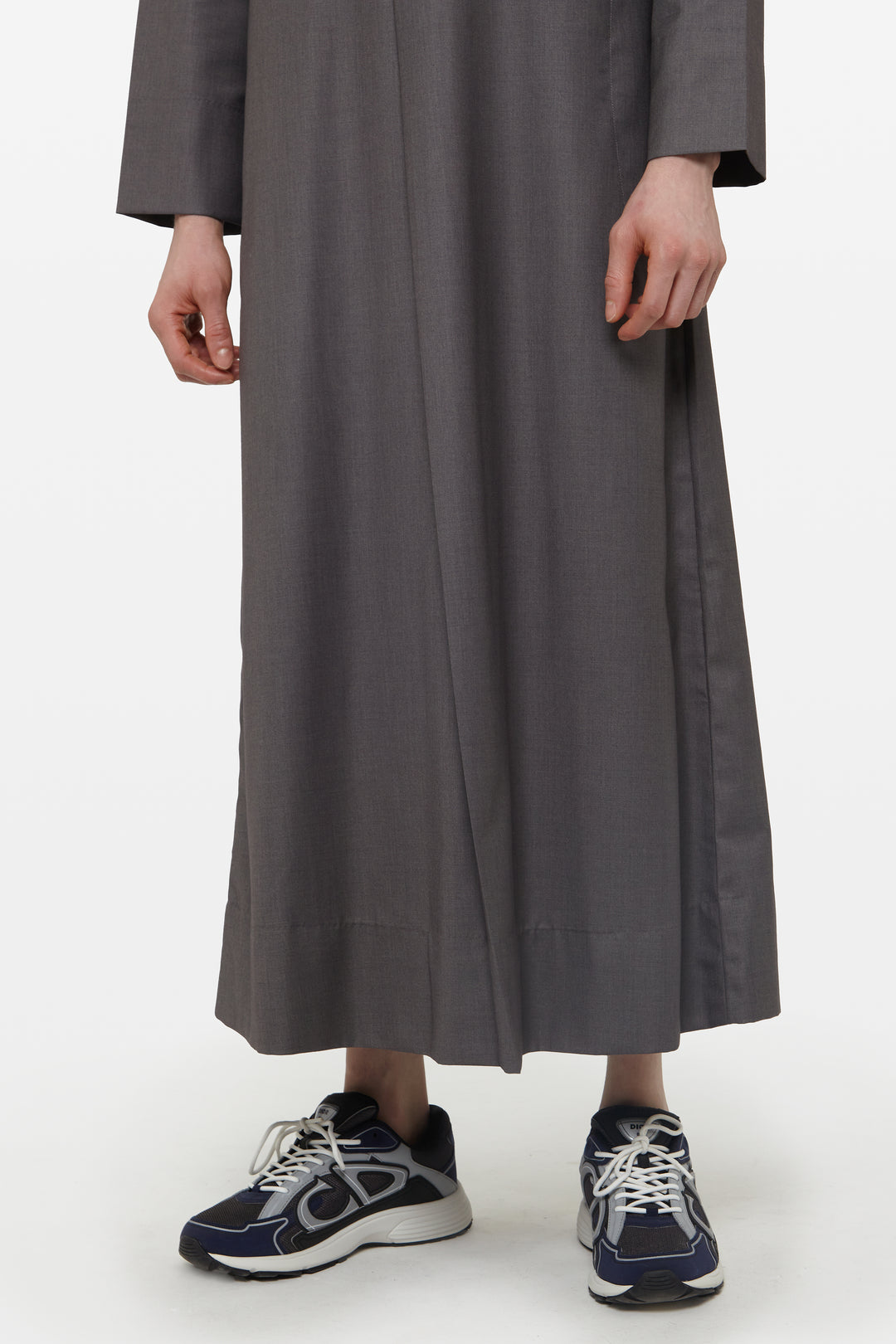 Dark Grey Kuwaiti Collar Thobe