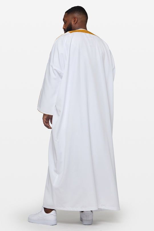 White & Gold Heavy Kuwaiti Bisht - CAVE