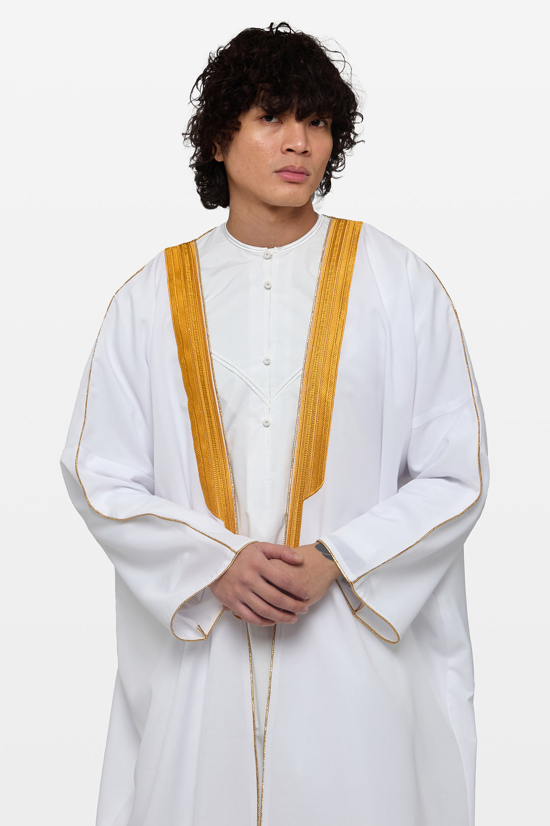 White & Gold Heavy Kuwaiti Bisht - CAVE