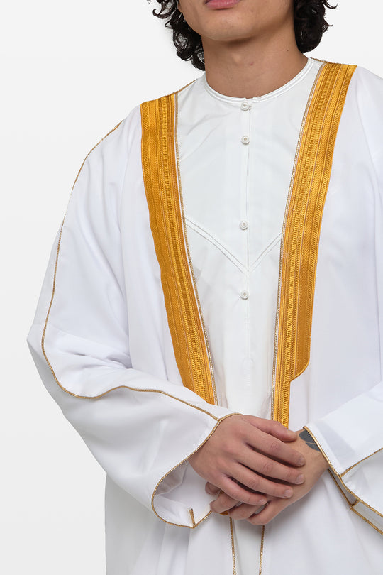 White & Gold Heavy Kuwaiti Bisht - CAVE