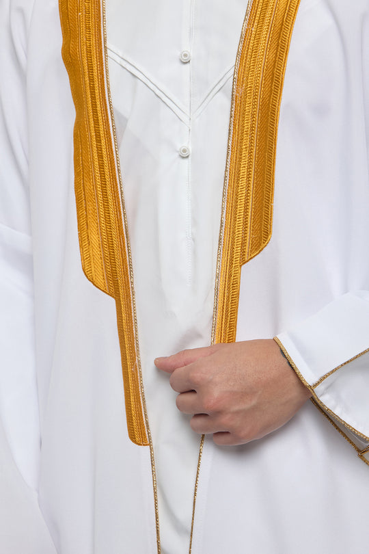 White & Gold Heavy Kuwaiti Bisht - CAVE