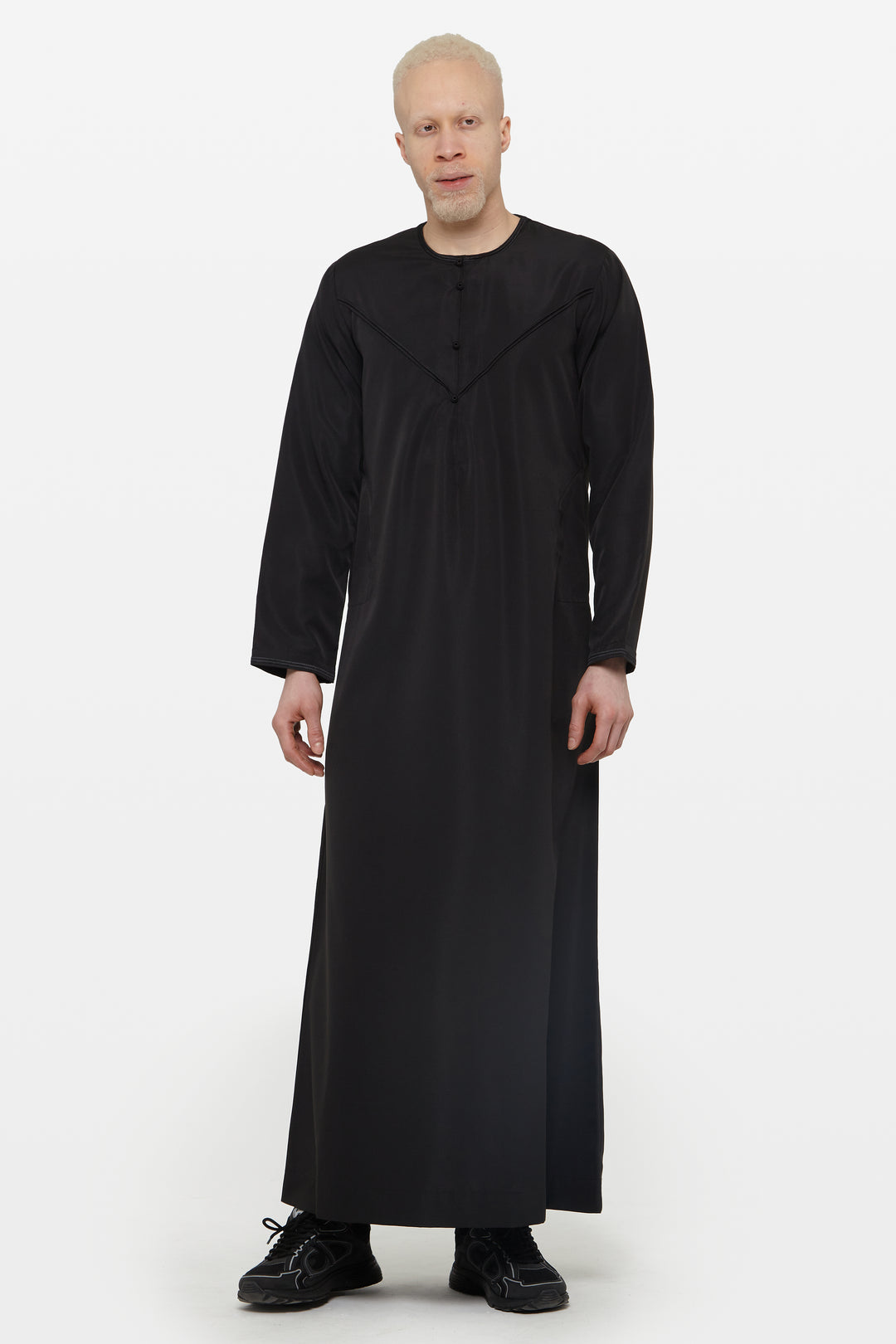 All Black Emirati Thobe