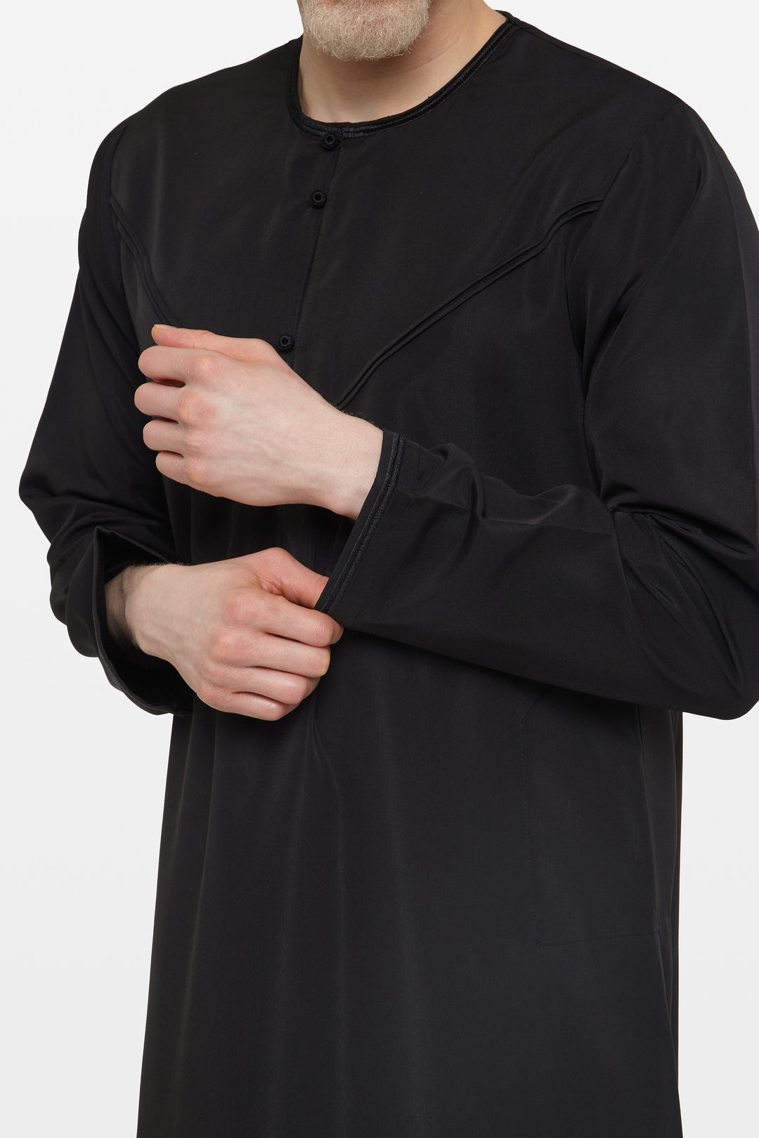 All Black Emirati Thobe