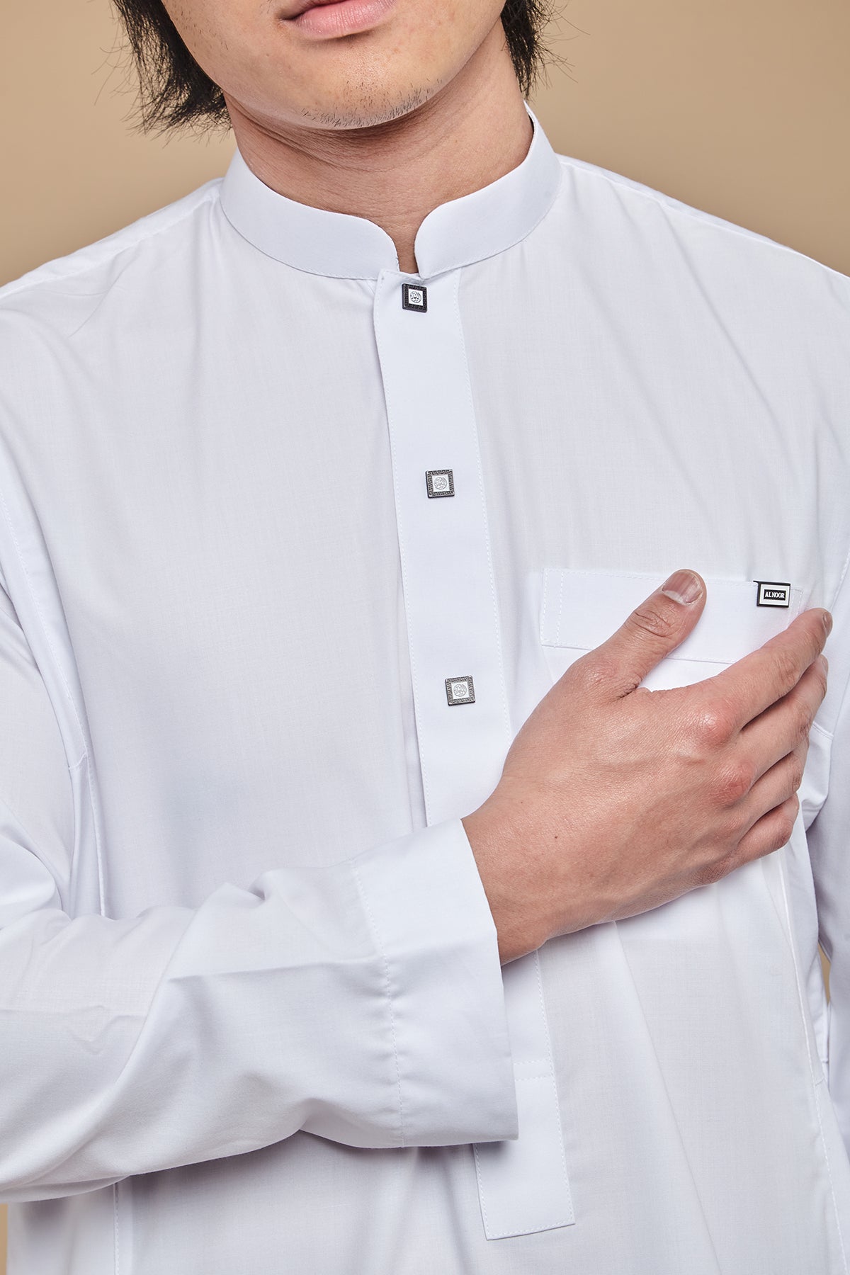 White Classic Buttoned Collar Thobe