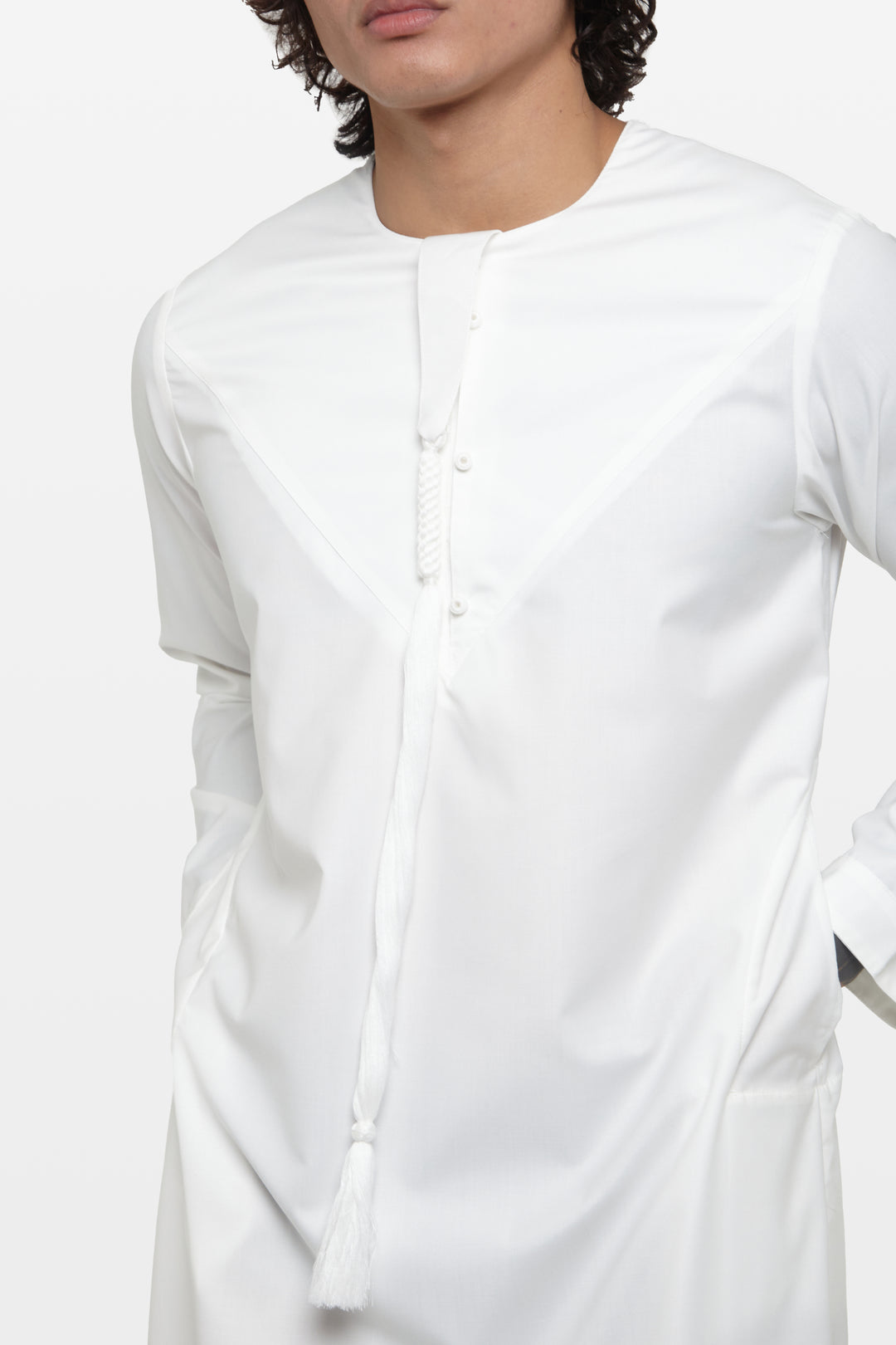 Off White Heavy Emirati Thobe - CAVE