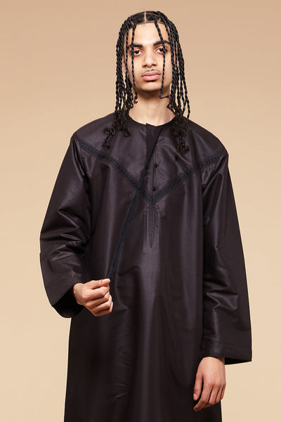 Ink Black Emirati Omani Thobe - CAVE