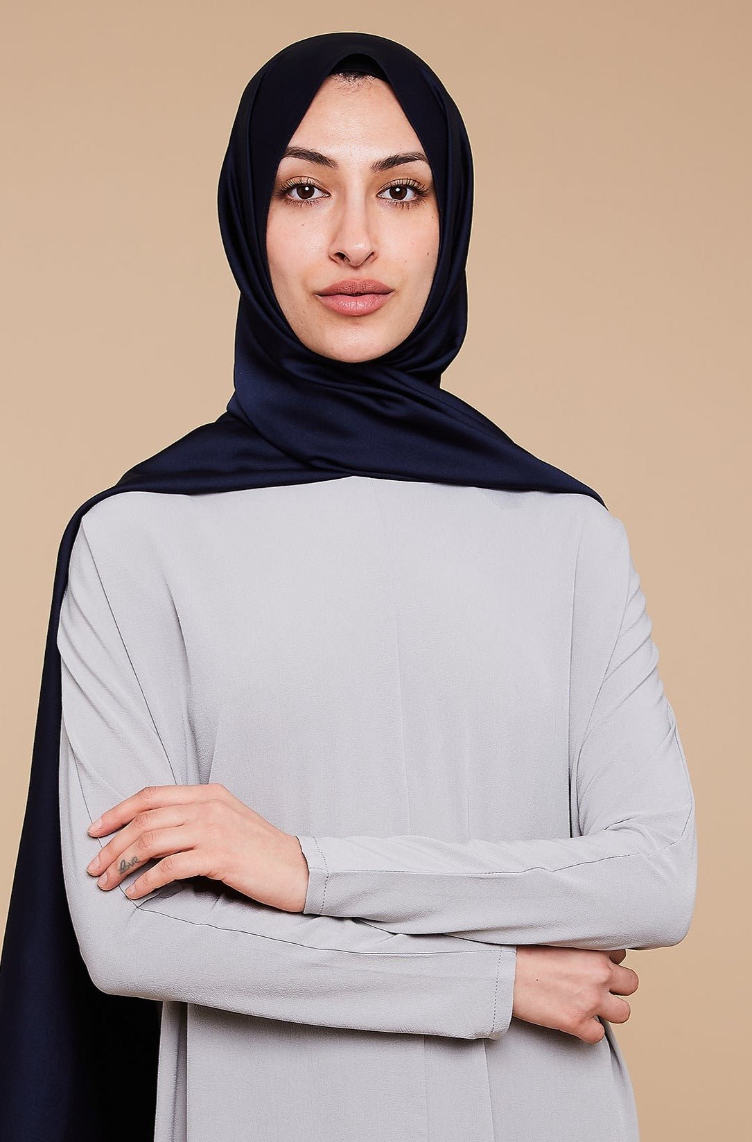 Navy Grain Satin Hijab - CAVE
