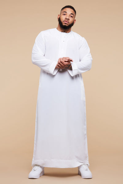 White Classic Omani Thobe - CAVE