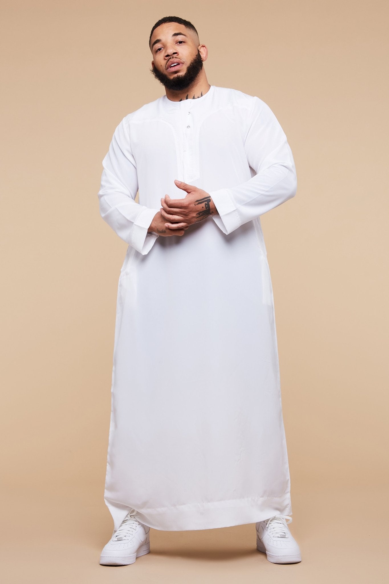 White Classic Omani Thobe - CAVE