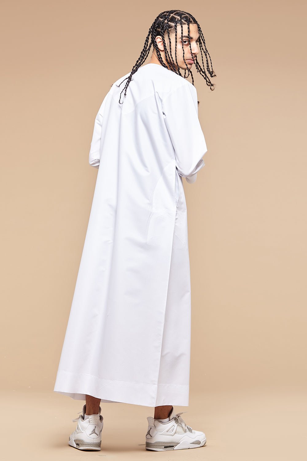 White Emirati Omani Thobe - CAVE